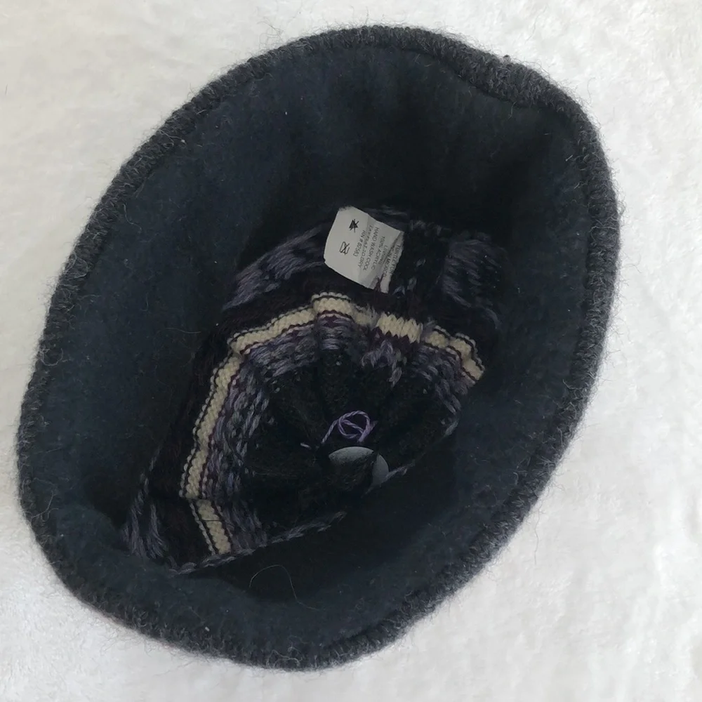 Turtle Fur Wool Winter Hat. Size Medium/Large - Picture 7 of 10